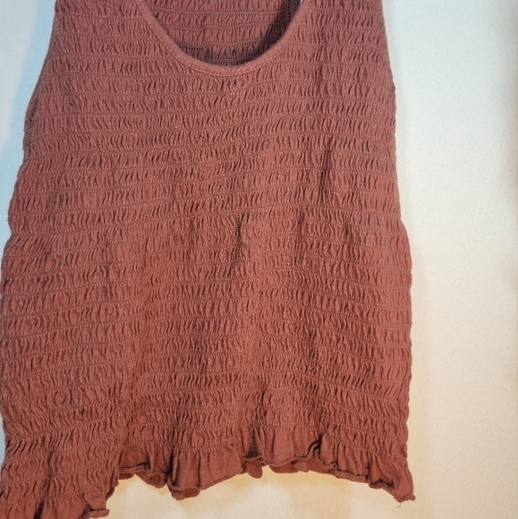 AMERICAN Eagle ruched rust color crop top. Size small. - Picture 3 of 8